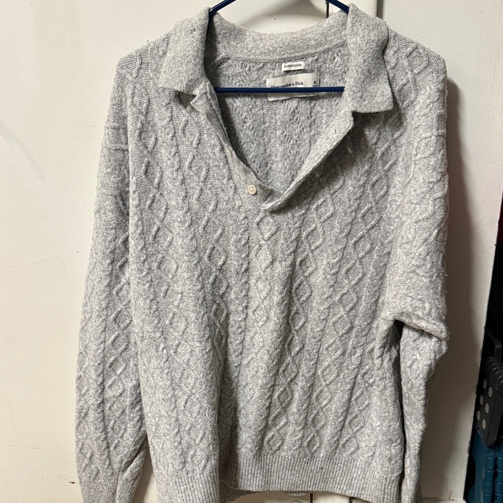 Pendleton Light Gray V-Neck Cable Knit Sweater